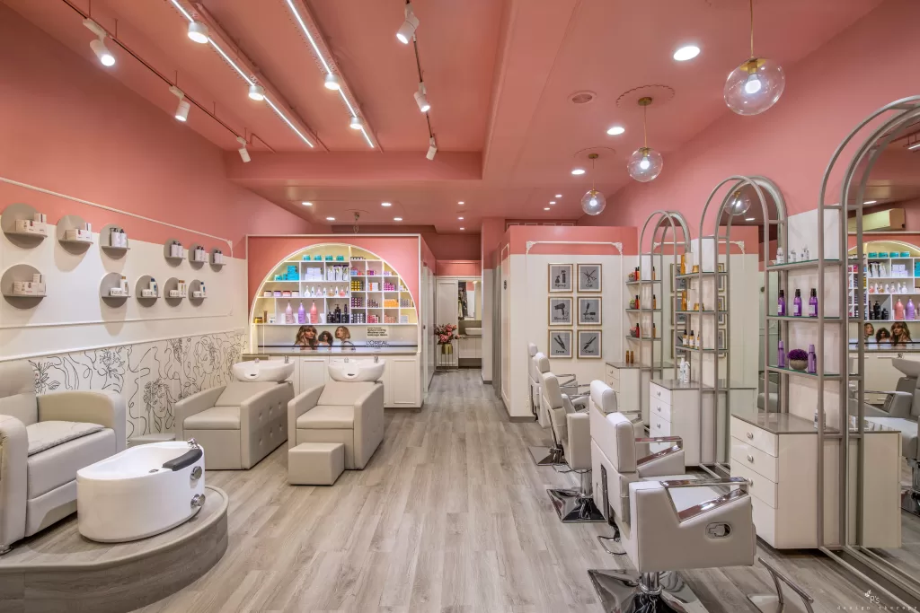 O que o salão de beleza Spazio Perdizes oferece para seus clientes
