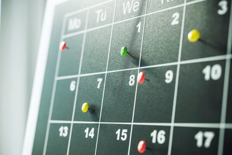 calendario com marcacoes de datas importantes