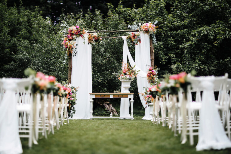 casamento elegante em belo espaco ao ar livre
