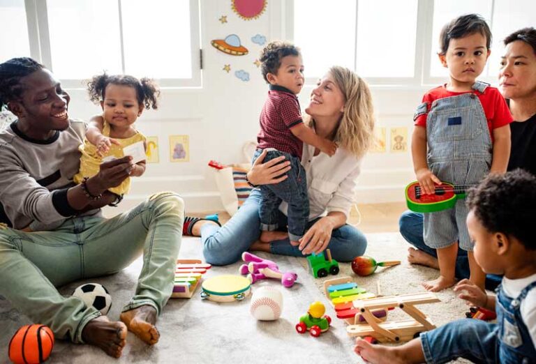 familia reunida em ambiente acolhedor 1