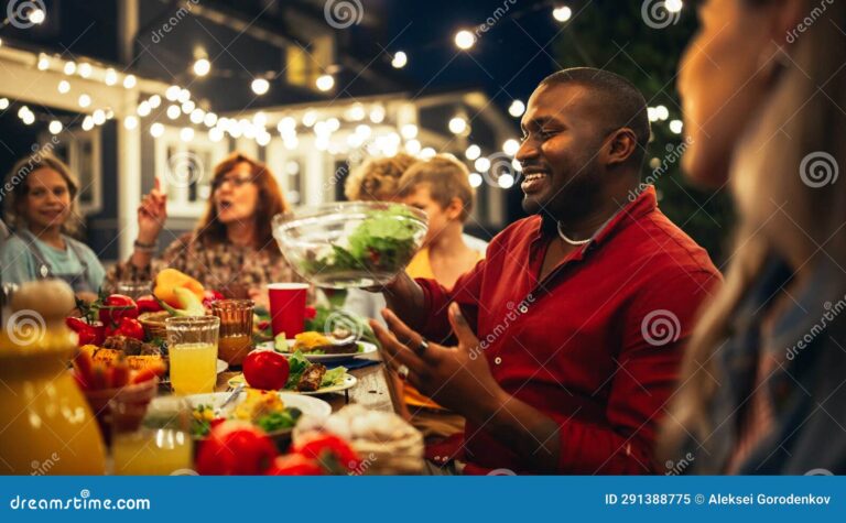 familia reunida em momento de celebracao