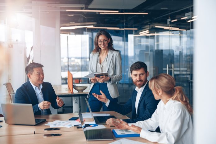 Como o Treinamento e Desenvolvimento Profissional Pode Impulsionar Carreiras
